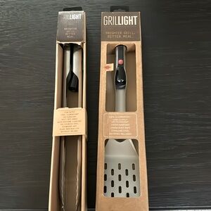 Great Father’s Day gift spatula and tong set with built-in flashlight.